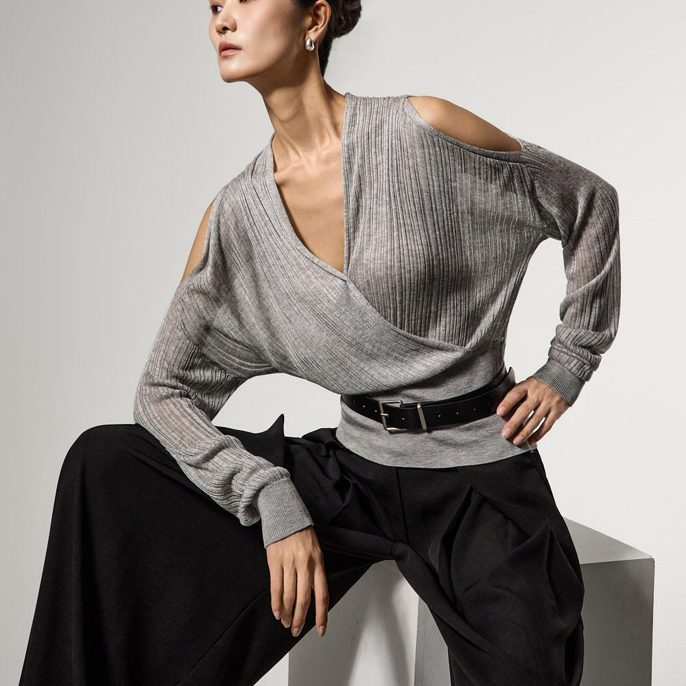 E4172 露肩裹身针织衫