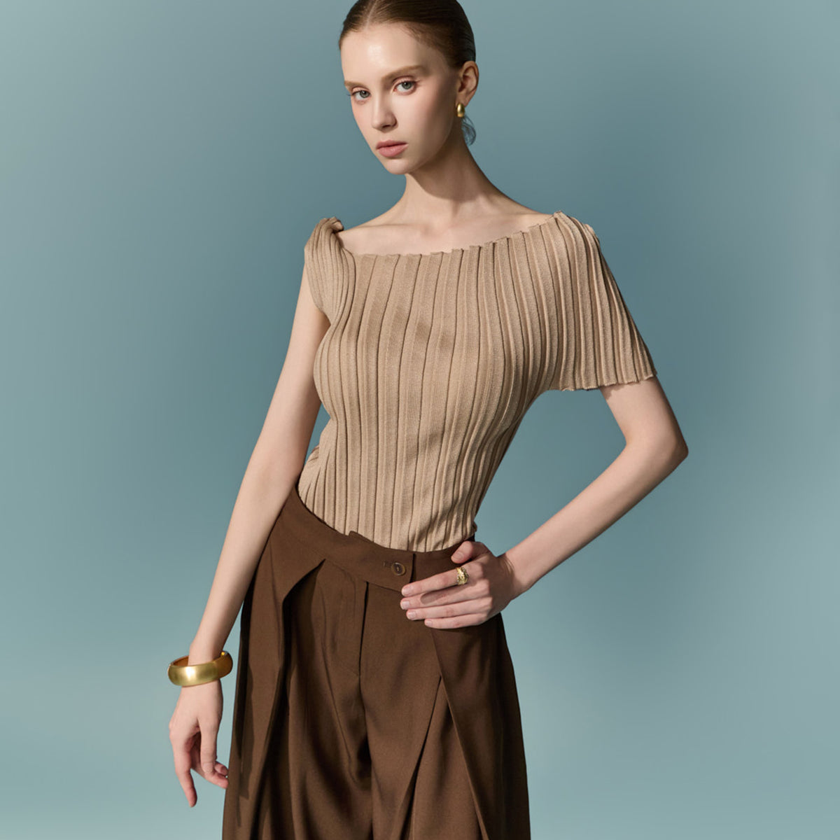 E4298 Asymmetrical Shoulder Pleated Knit
