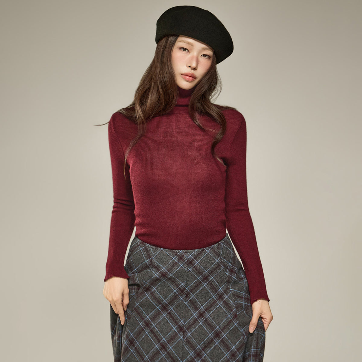 E4396 Soft Turtleneck Top