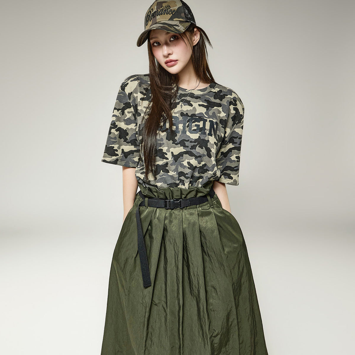 E4412 Graphic Camo Top