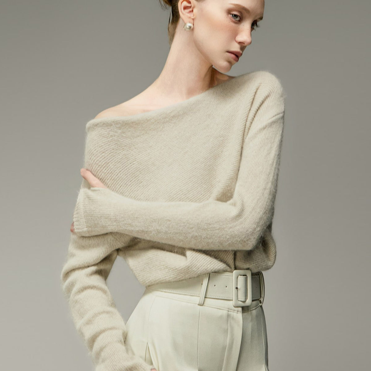 E4430 Angora Boat Neck Knit