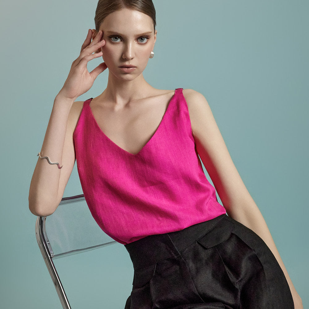 E9032 V-neck Sleeveless Top