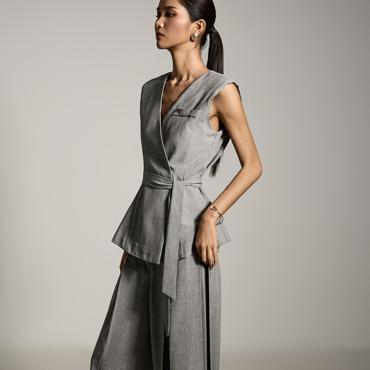 J2799 带肩带背心