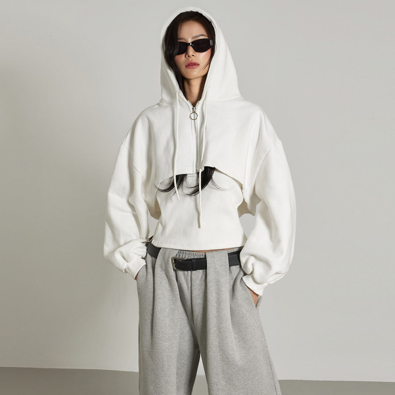 J2979 Short Zip-Up Jacket