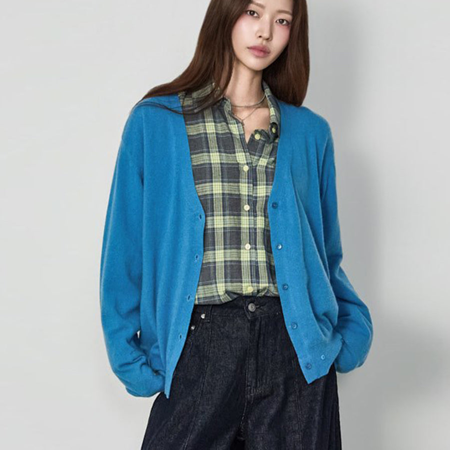 J3267 Merino Wool V-Neck Cardigan