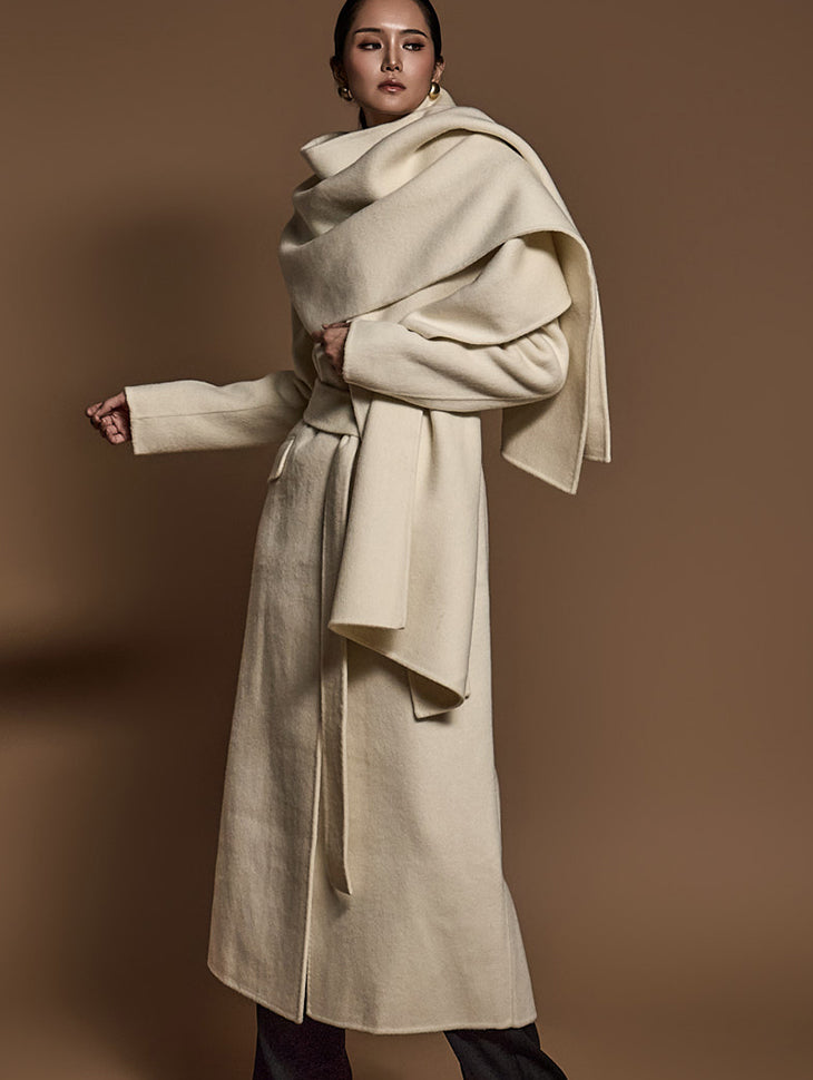 J9273 Tailored Long Coat With Belt and Muffler