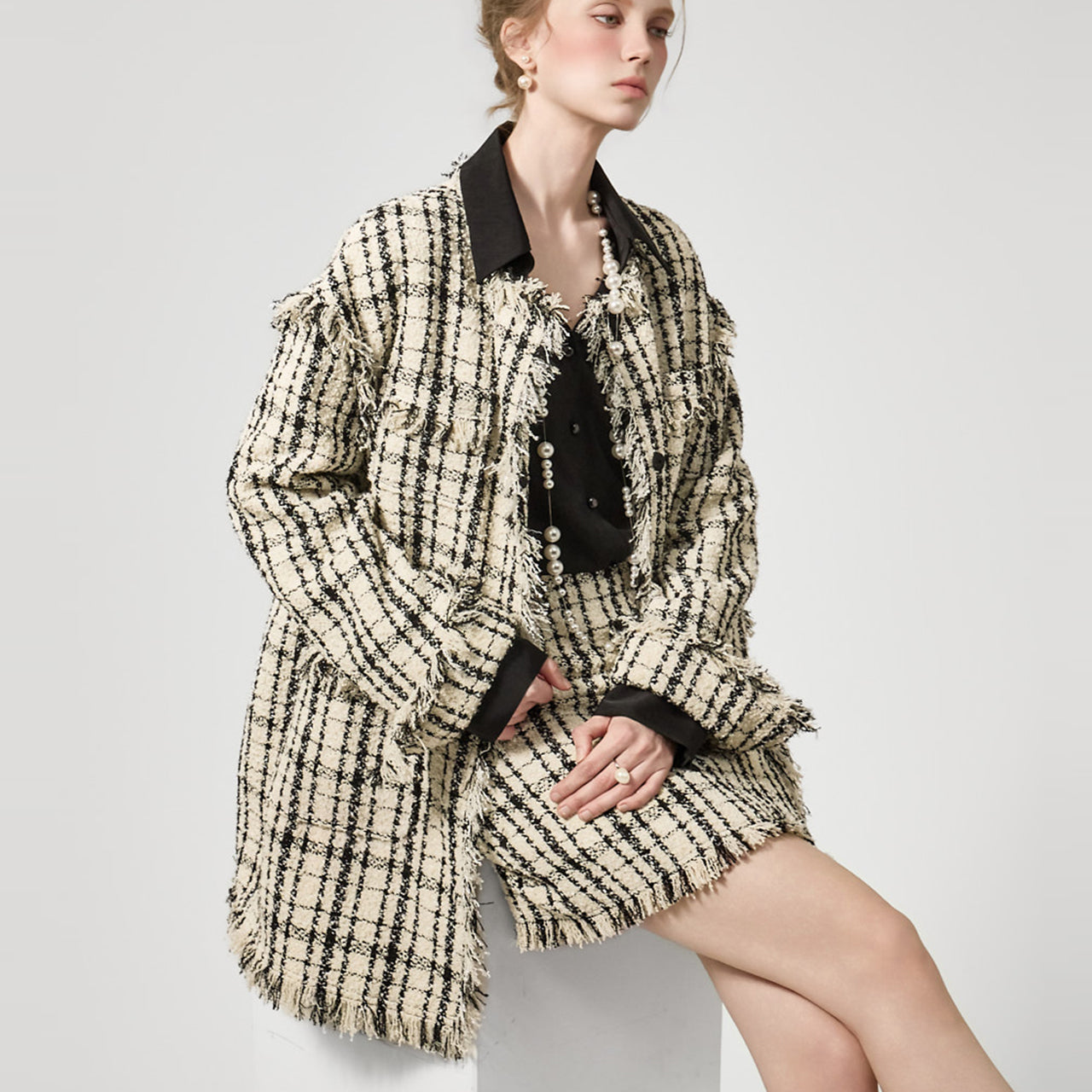 J9355 粗花呢流苏夹克