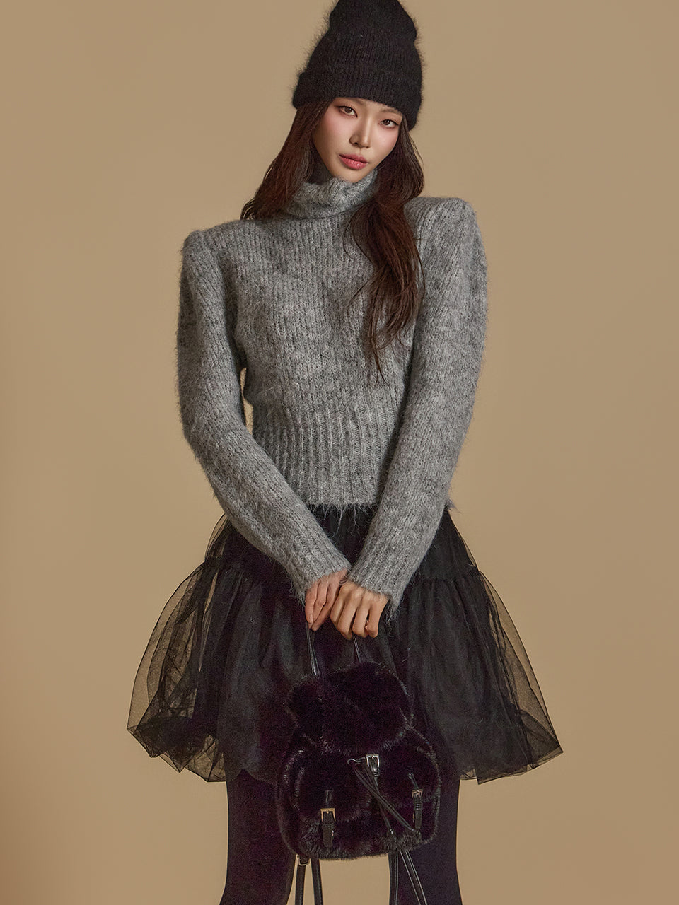 E3682 Turtleneck Shoulder Pad Knit