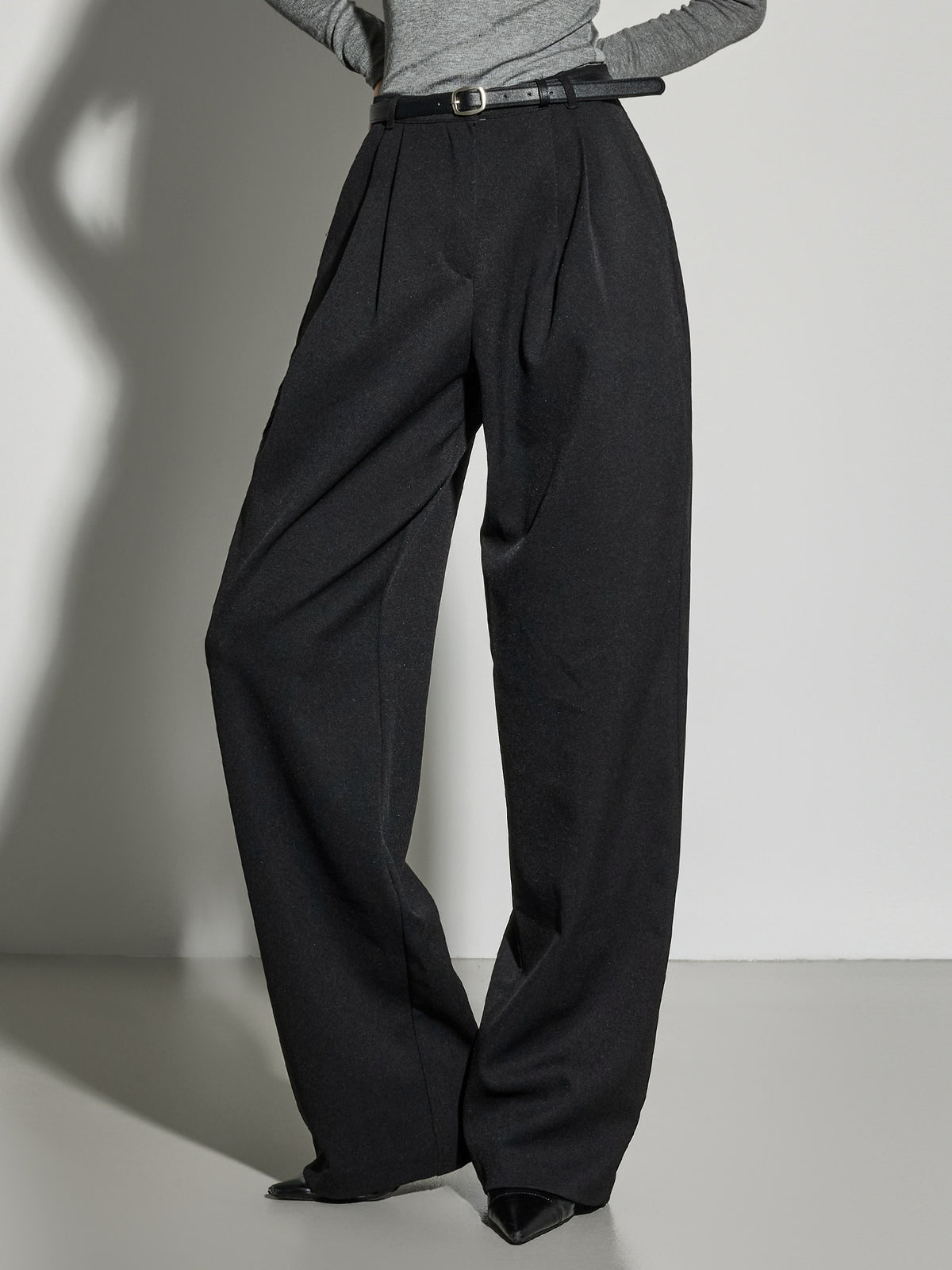 P3668 Wide Slacks