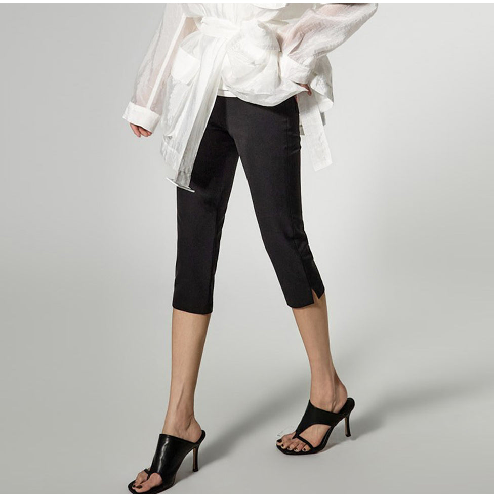 P3818 Capri Slim Pants