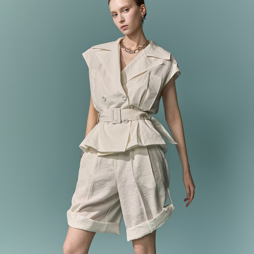 P3876 Flip Half Pants