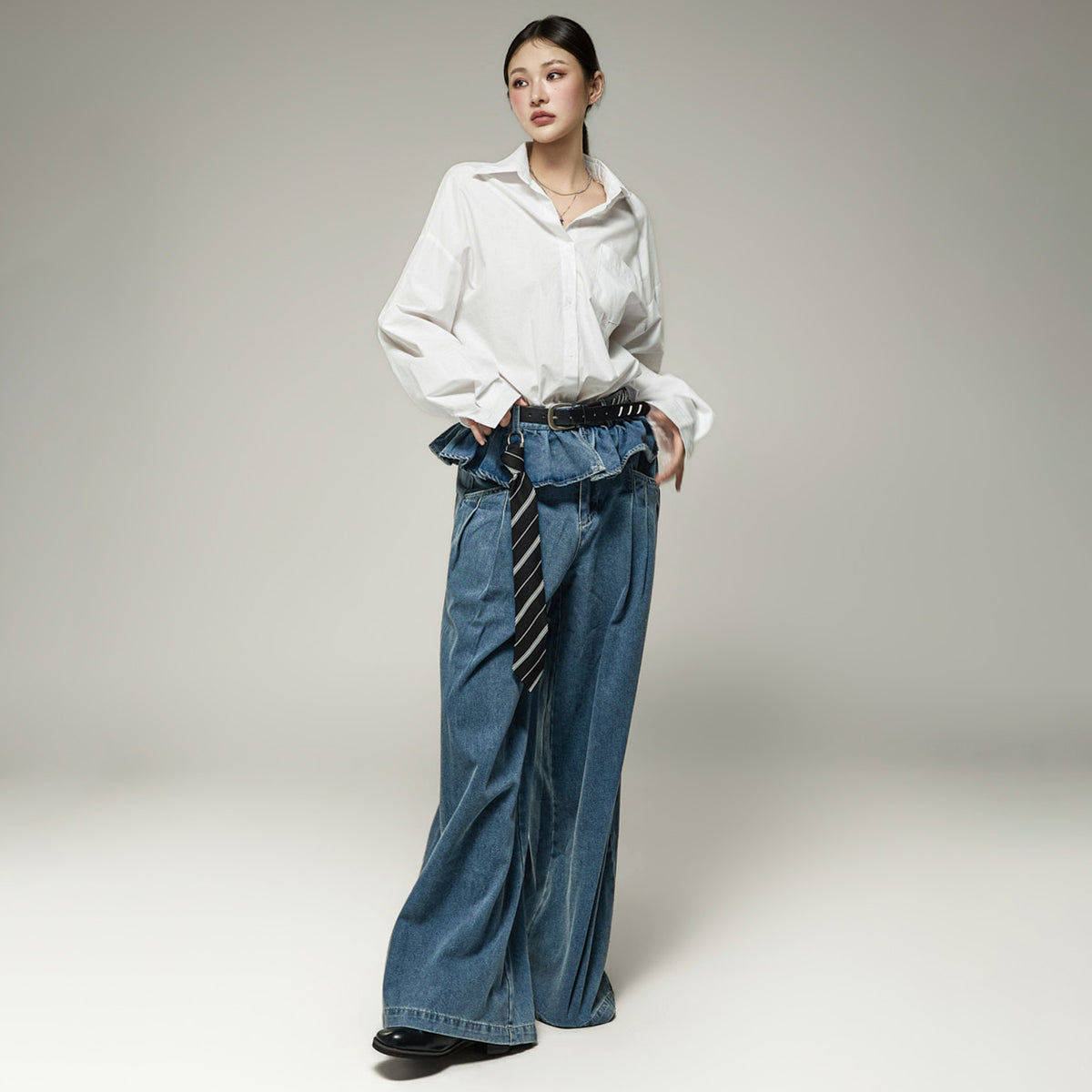 PJ678 Wide Balloon Jeans