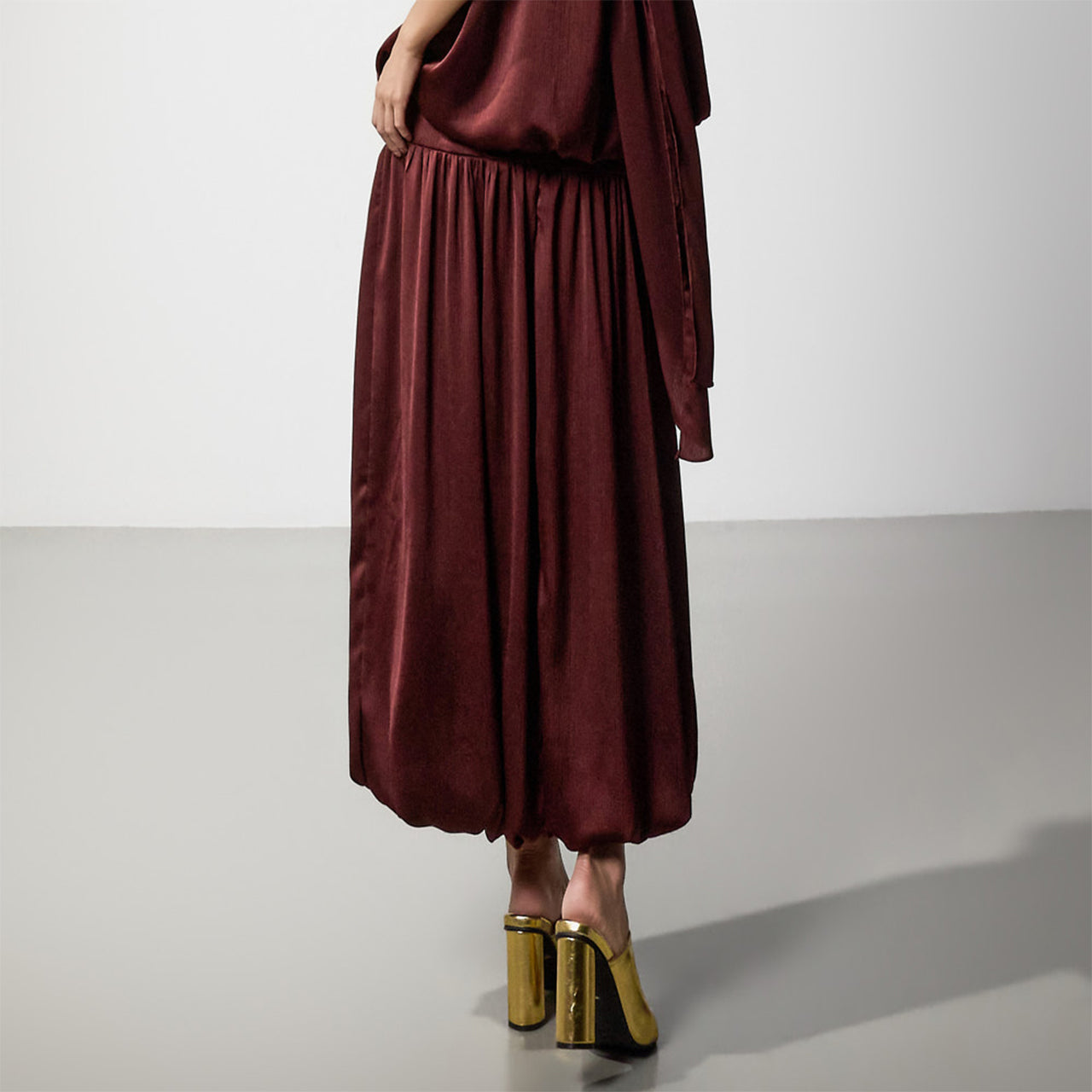 SK9312 Drape Satin Skirt