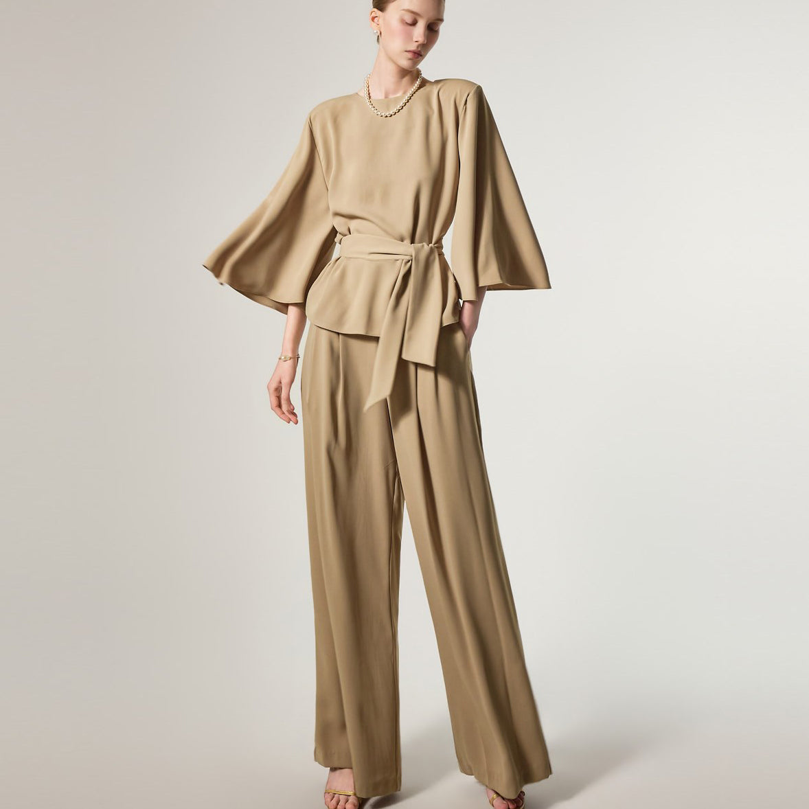 TP2363 女衬衫和长裤套装