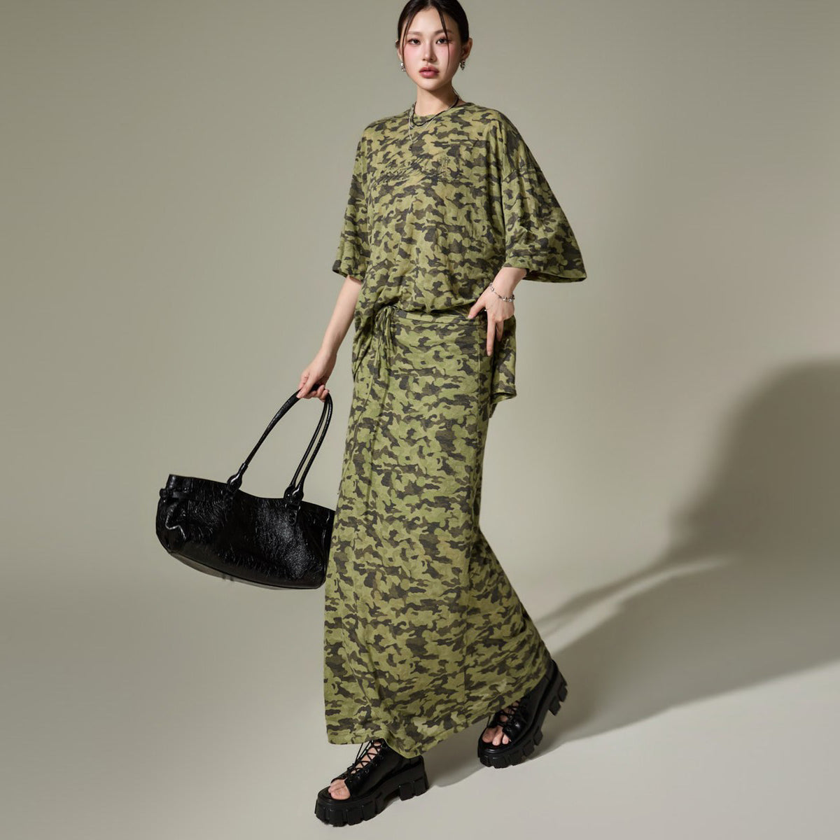 TP2441 Top and Skirt Set